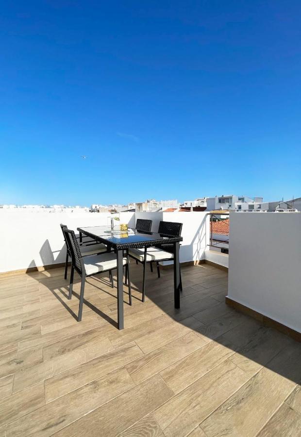 Sun Waves Beach Apartment Portimão Exteriör bild