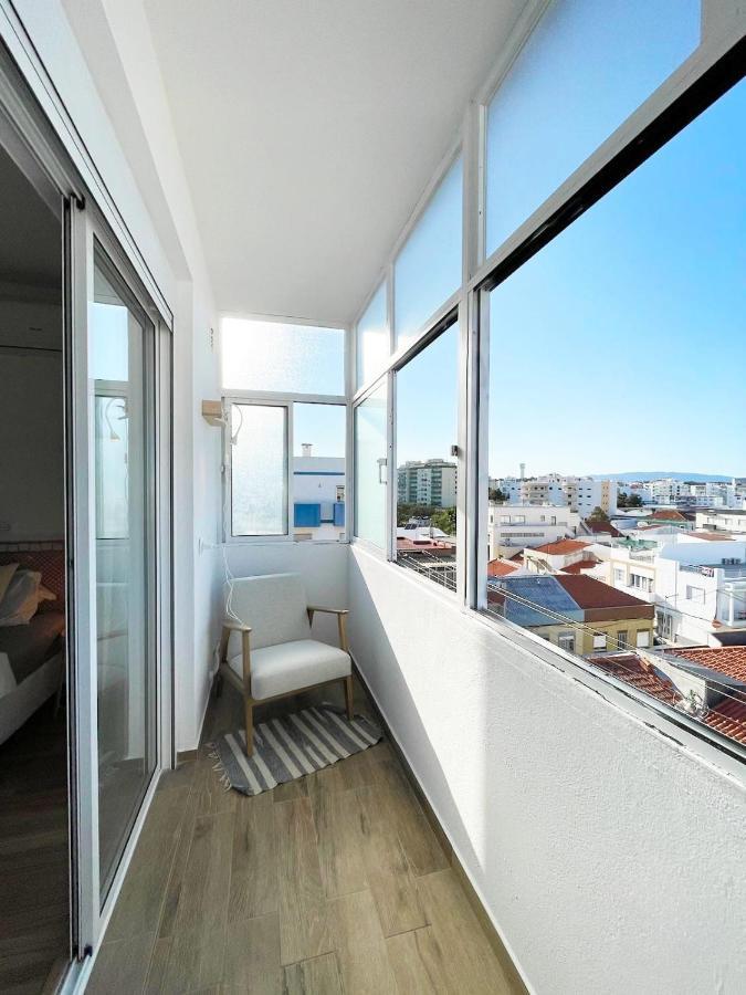 Sun Waves Beach Apartment Portimão Exteriör bild