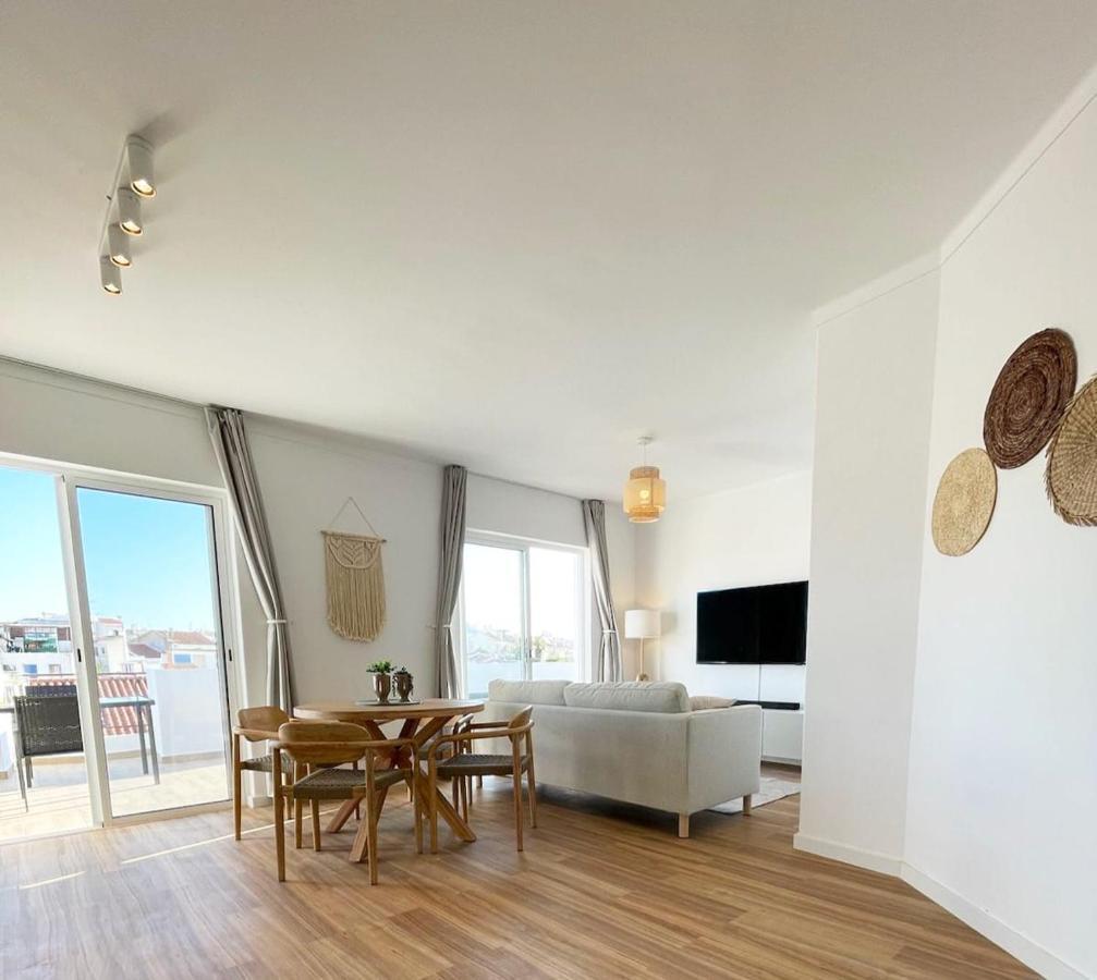 Sun Waves Beach Apartment Portimão Exteriör bild